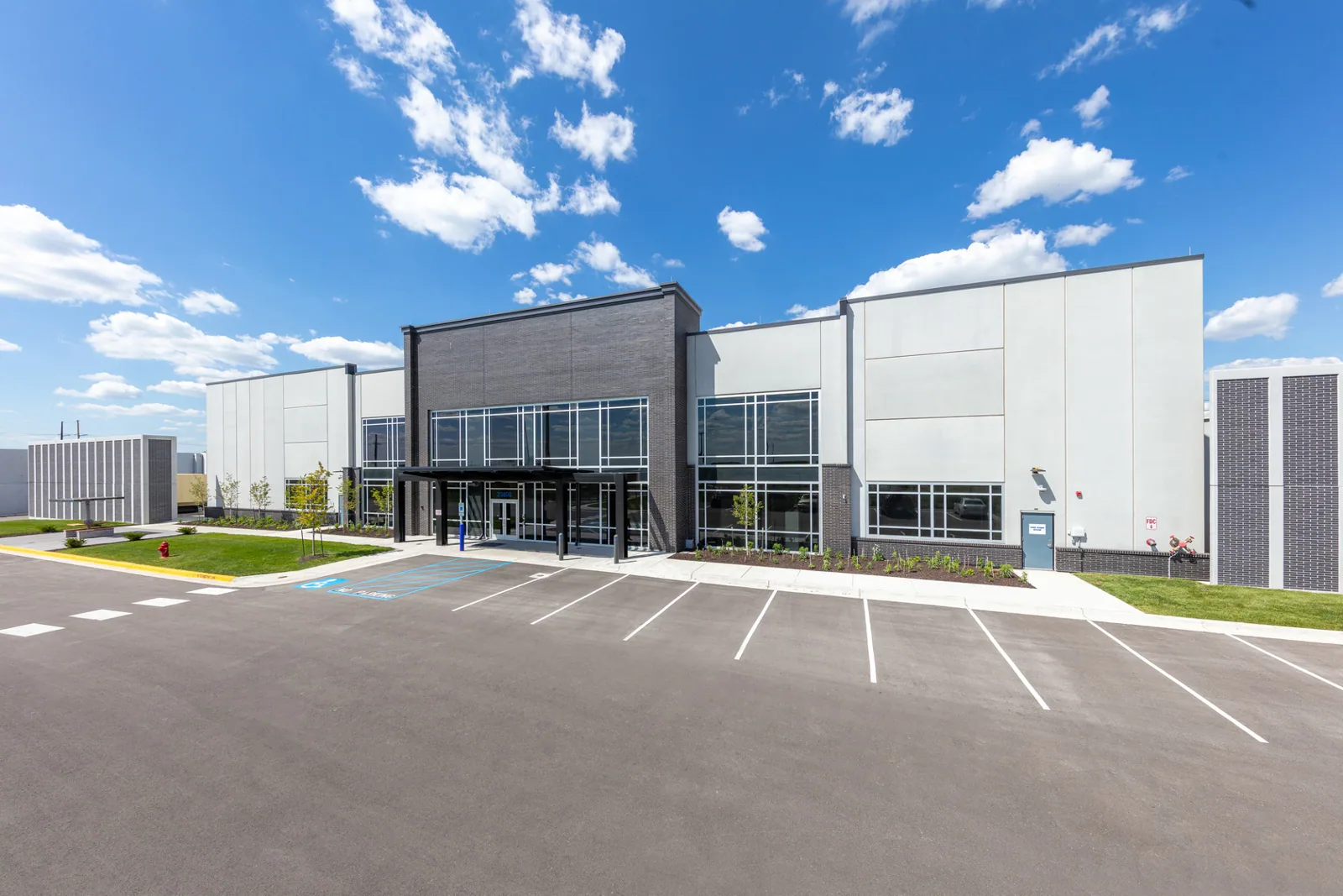 Commercial Data Center Roofing in Cedar Rapids, IA Commercial Data Center Roofing in Cedar Rapids, IA